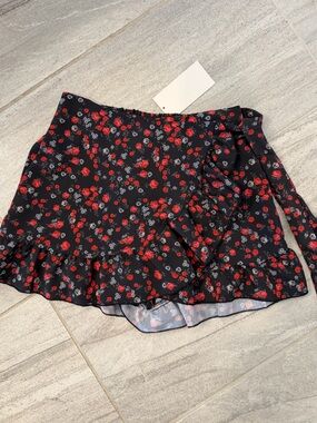 Black Floral Mini Skort - XS- NEW WITH TAGS
